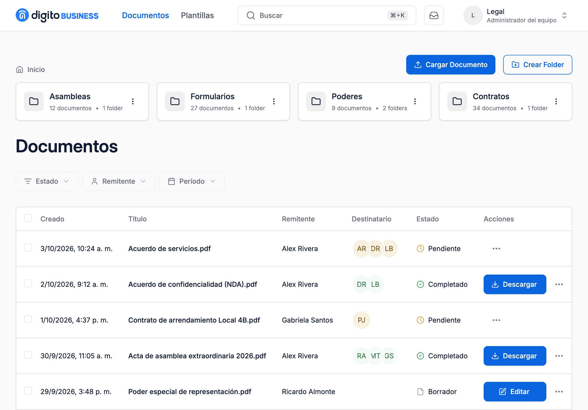 Panel Documentos del equipo Legal con carpetas, filtros, estados de documentos de muestra y el botón Cargar Documento.